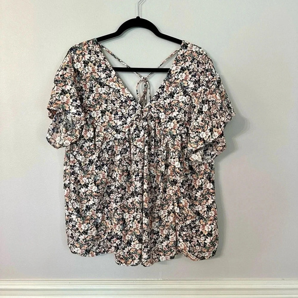 Adora Women’s Short Sleeve V-Neck Tie Back Flowy Floral Blouse Size S GUC - Picture 2 of 7
